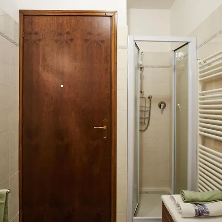 Apartment Al Lago-2 By Interhome