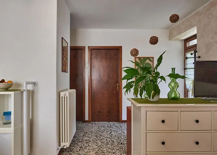 Al Lago-2 By Interhome דירה גראבדונה